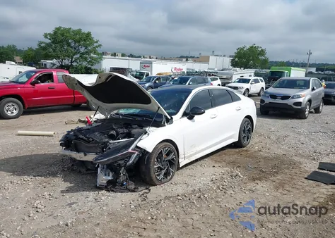 2025 Kia K5 Gt-Line z USA, uszkodzony, nr VIN KNAG64J77S5325294